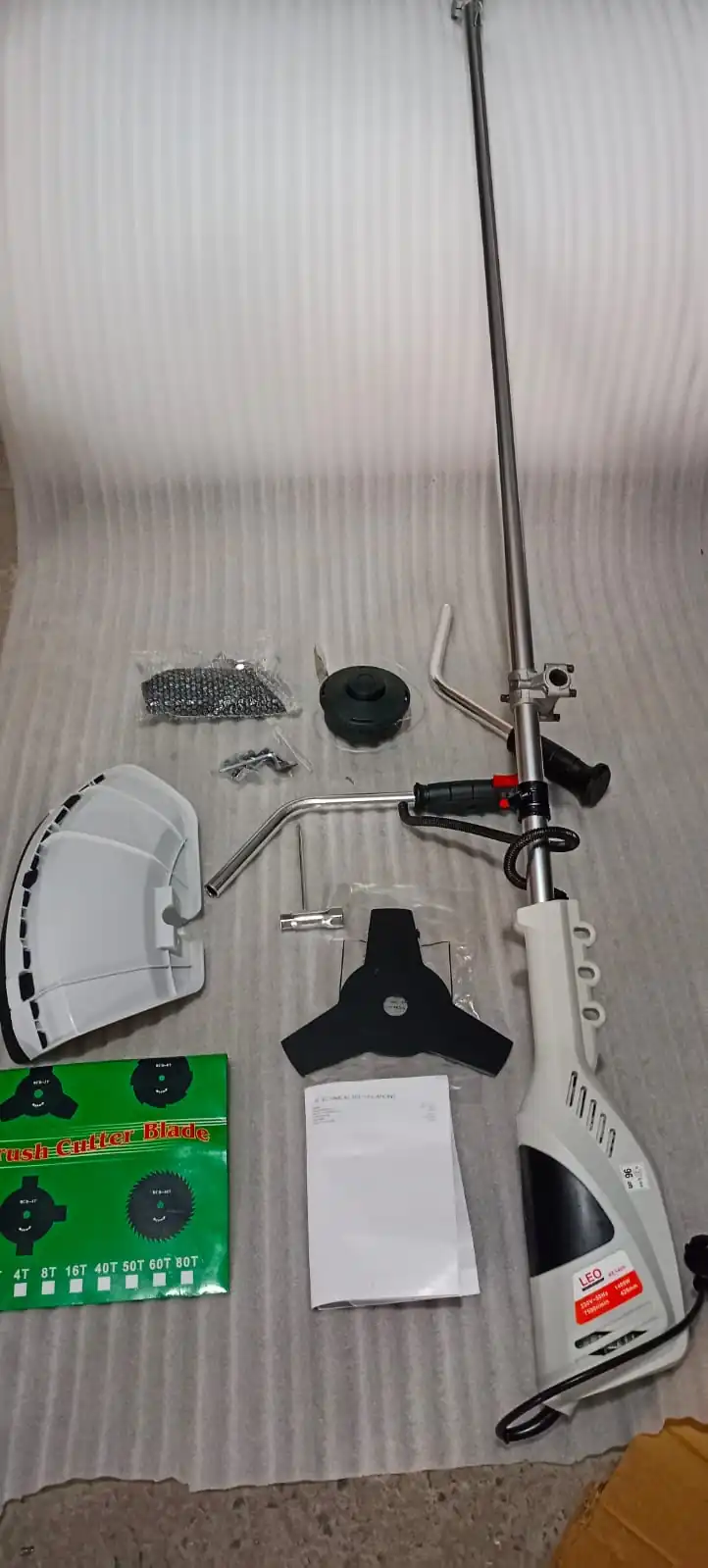 LEO ELECTRIC BRUSH CUTTER 1400W